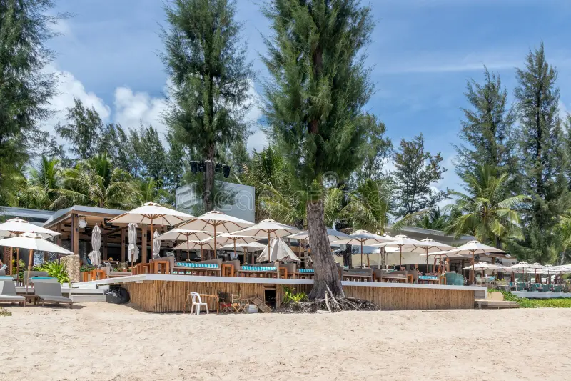 catch beach club